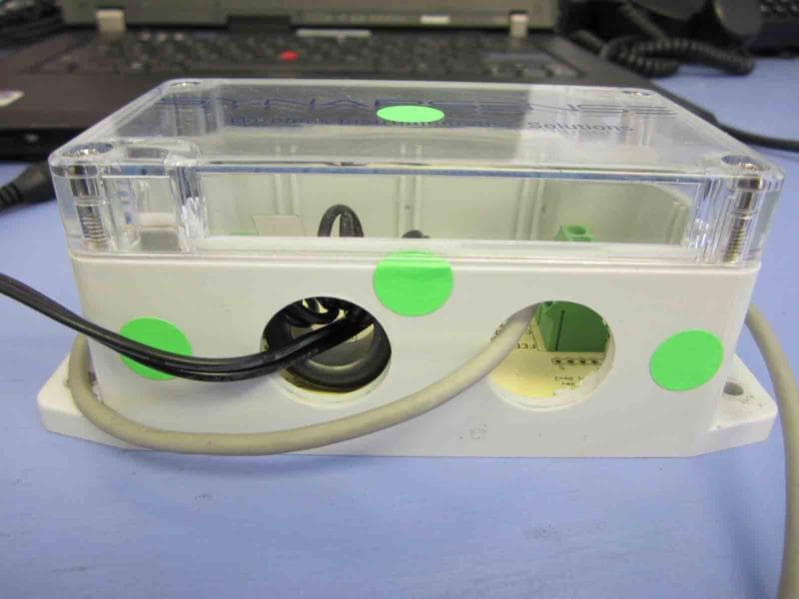 Wireless Damper Controller - FCC ID U62-0883 - SynapSense Corporation