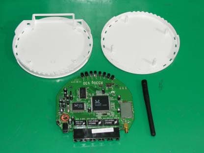 Broadband Router - FCC ID U6ABR330G - E-Top Network Technology Inc. (1)