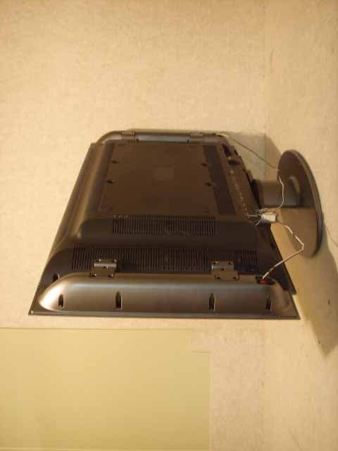 LCD TV Monitor - FCC ID U6DAL320V1 - Aomni International. (2)