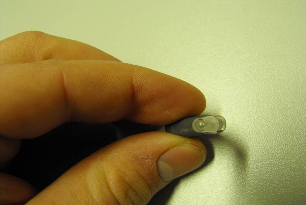 Wireless Hearing Instrument - FCC ID U6XF2BTE01 - Bernafon AG (5)