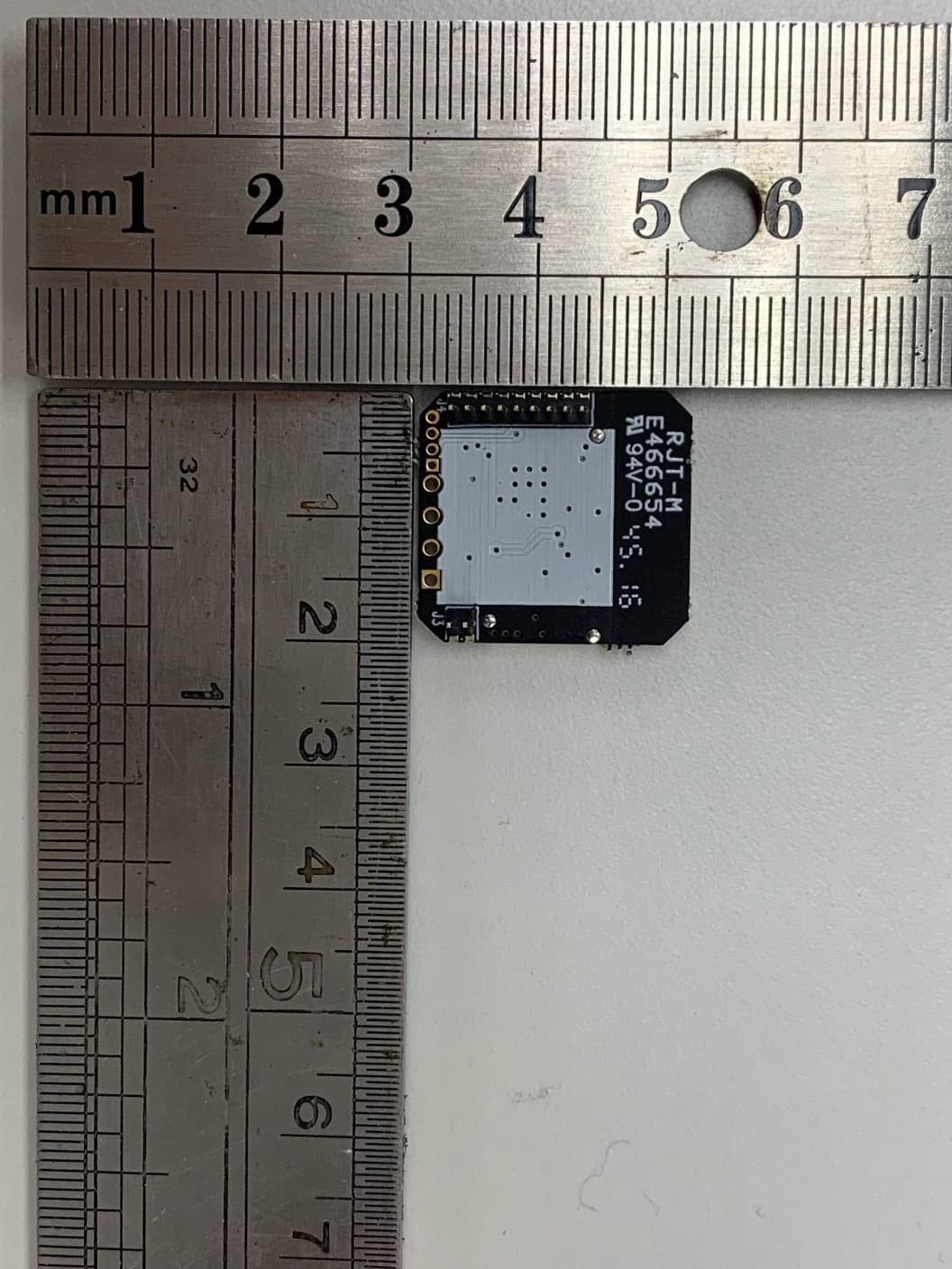 PEPWAVE / peplink / PEPXIM Wireless Product - FCC ID U8G-P1013 - PISMO LABS TECHNOLOGY LIMITED