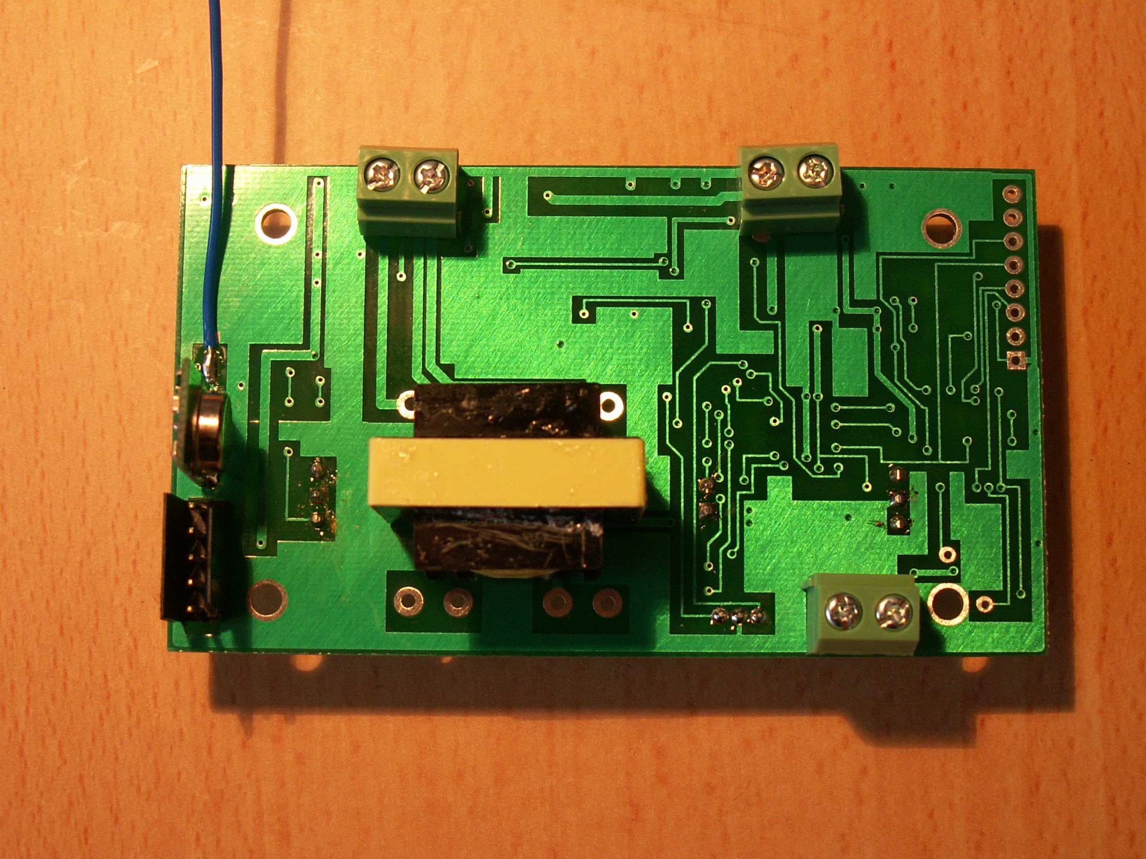 POOL  ALARM - FCC ID U8UGC762981 - SafeBlue SA (2)