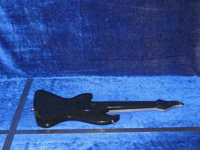 Wireless Guitar operating on 2.4 GHz - FCC ID U93GUITAR - The Ant Commandos, Inc
