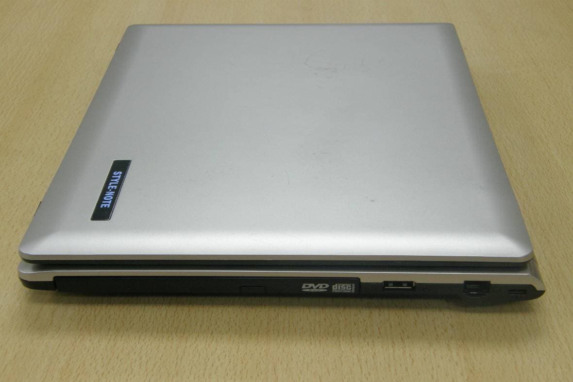 Notebook - FCC ID U9M-M72XT - CLEVO Co. (5)