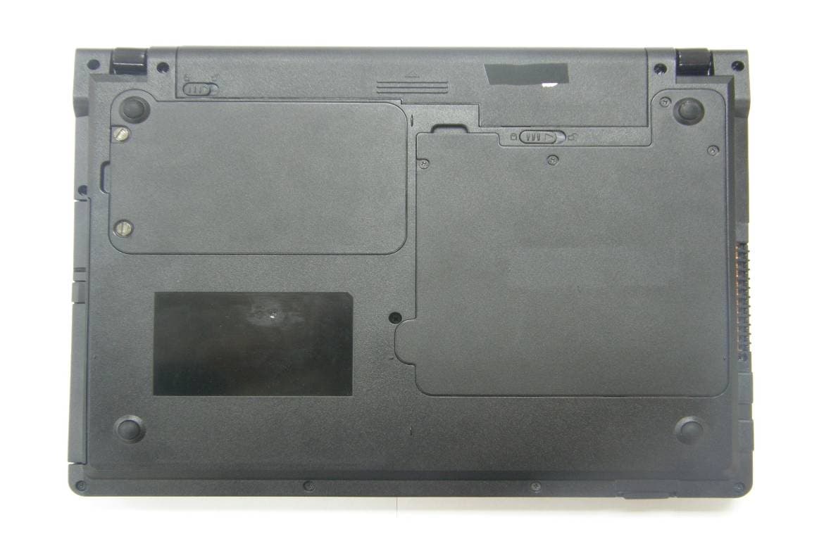 Notebook - FCC ID U9M-M72XT - CLEVO Co. (4)