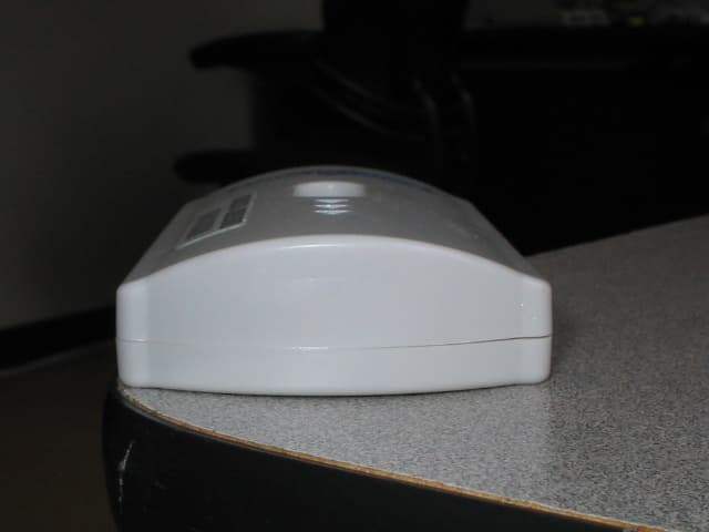 Plug-In Wireless Mesh Network Transceiver - FCC ID UAG-00000000R100 - AwarePoint Corporation