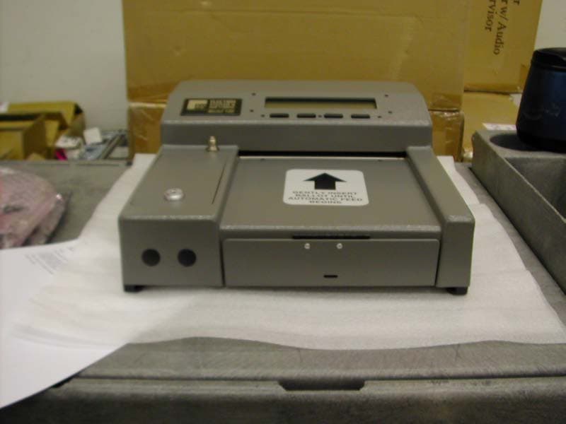 Optical Scan Voting Machine with GSM - FCC ID UBR-ESSM100A - Election Systems & Software (4)
