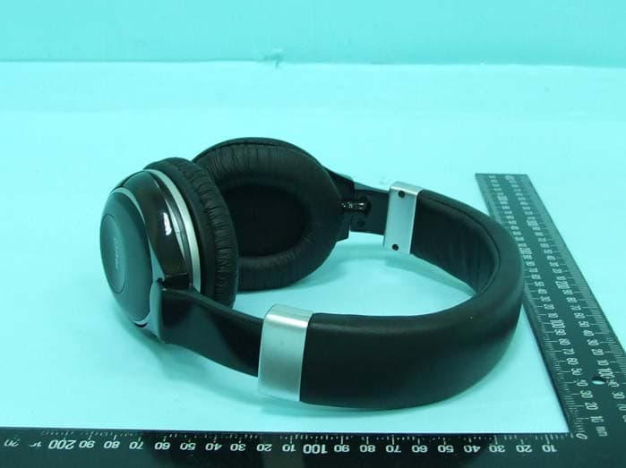 2.4 GHZ Wireless Headset - FCC ID UDQ-RF2600RX - G-Star Industrial CO., LTD. (3)