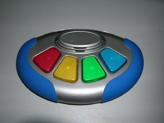PLAY-IT online controller Model: 888 - FCC ID UEF92443417171275 - Play-It Incorporated (1)