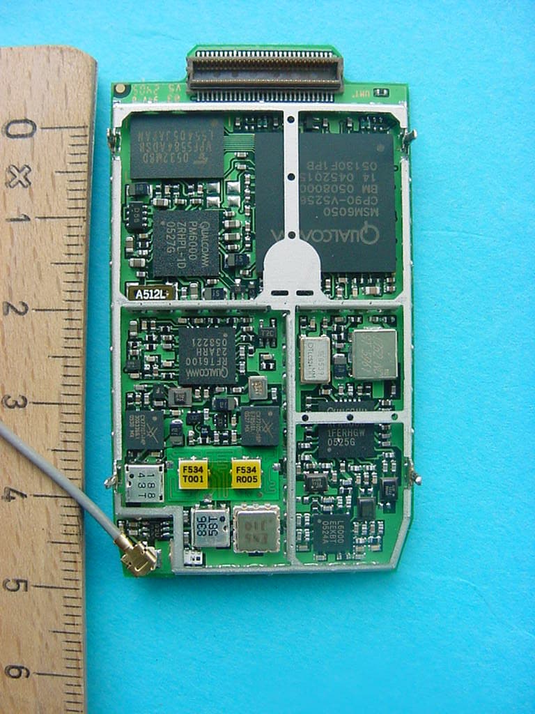 Vehicle mounted GPS Receiver with CDMA Transceiver - FCC ID UEK104133 - Eia Electronics NV (2)