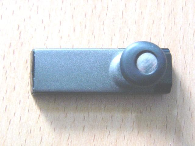 Bluetooth Mono Headset - FCC ID UFDPBT325 - Cyber Blue (HK) Limited