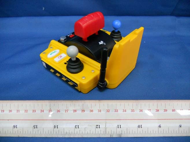 Radio Control Construction (Radio Control Dump Truck) - FCC ID UFR2350070809 - Goldlok Holdings (Guangdong) Co., Ltd. (2)