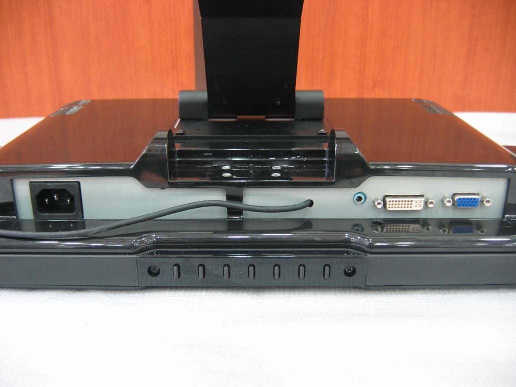LCD Tablet Monitor - FCC ID UHAAHALTM-192W - AHA I&C Co., Ltd (2)