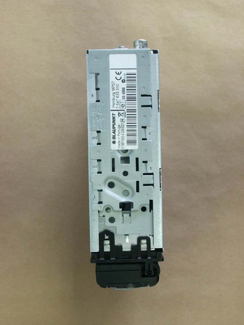 Blaupunkt Car Radio Hamburg MP57 - FCC ID UHN-7647633310 - Blaupunkt GmbH (4)