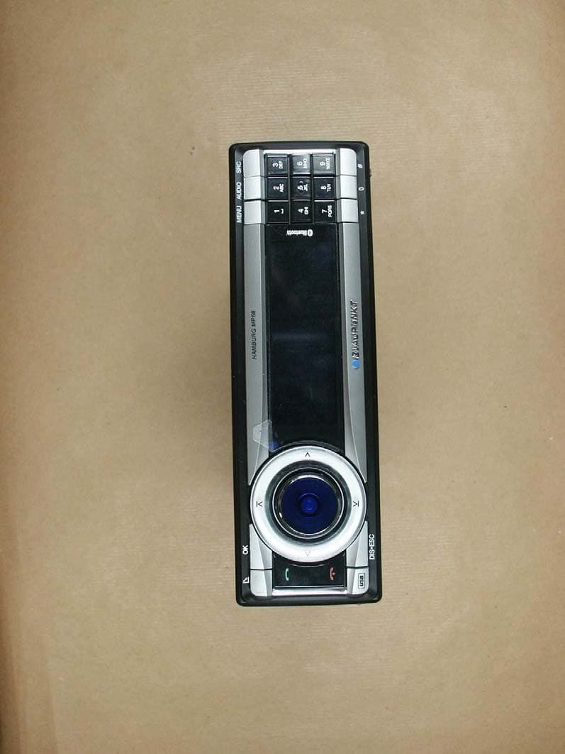 Car Radio 3T Hamburg MP68 - FCC ID UHN7648011310 - Blaupunkt GmbH (4)