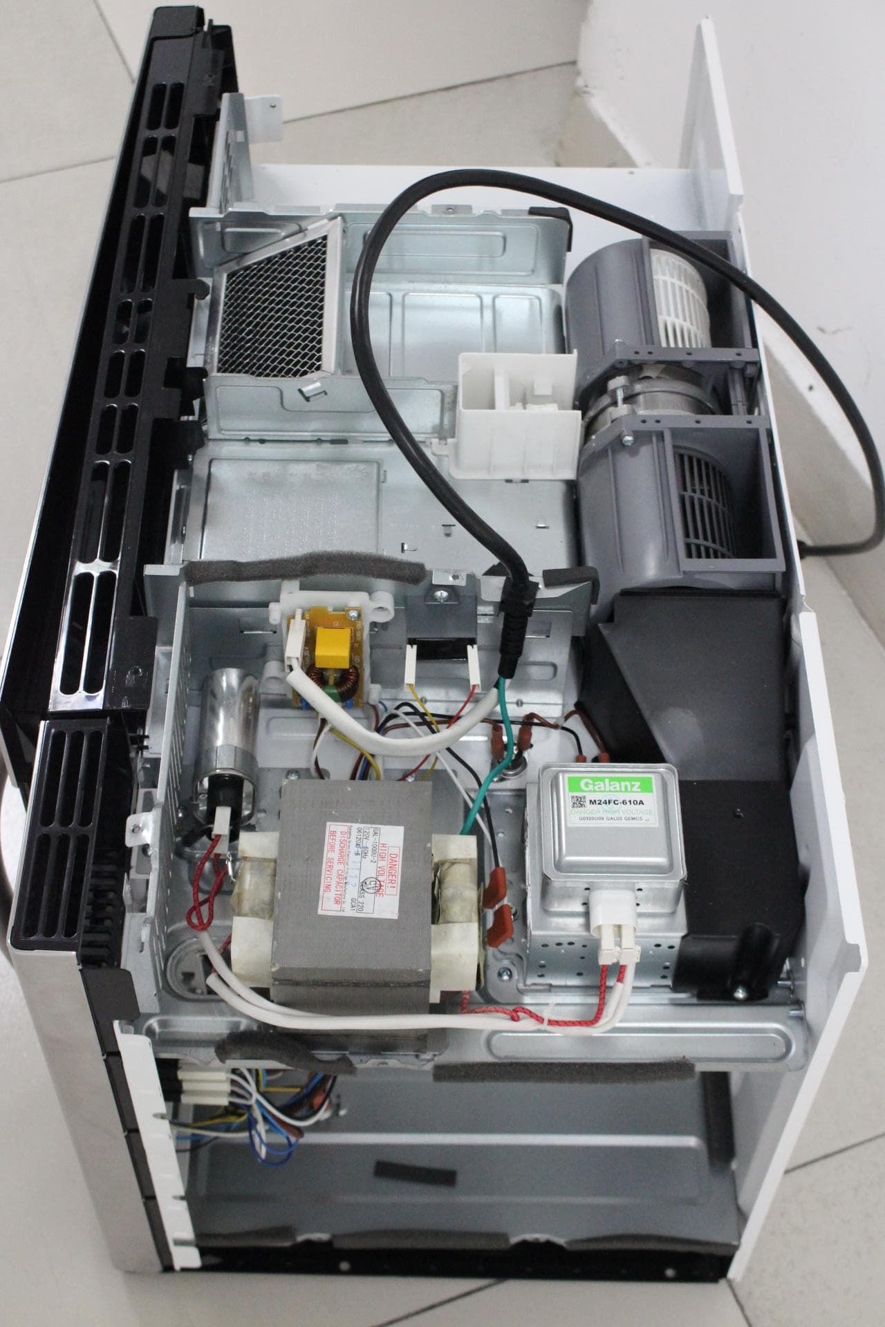 Microwave Oven - FCC ID UHW10048003 - Guangdong Galanz Enterprises Co., Ltd. (4)