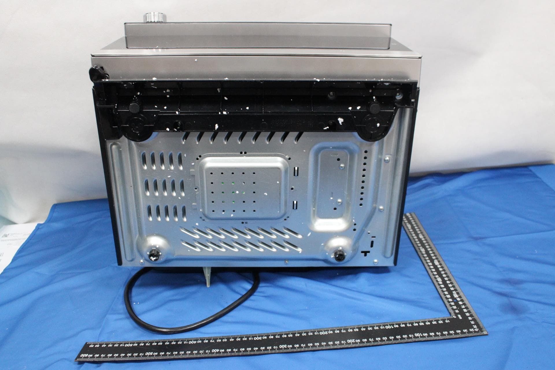 Microwave Oven - FCC ID UHW90025002 - Guangdong Galanz Enterprises Co., Ltd. (2)