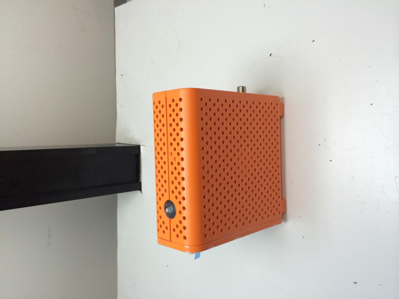 2-port DOCSIS 3.0 Gateway - FCC ID UIDSBG6400 - ARRIS (4)