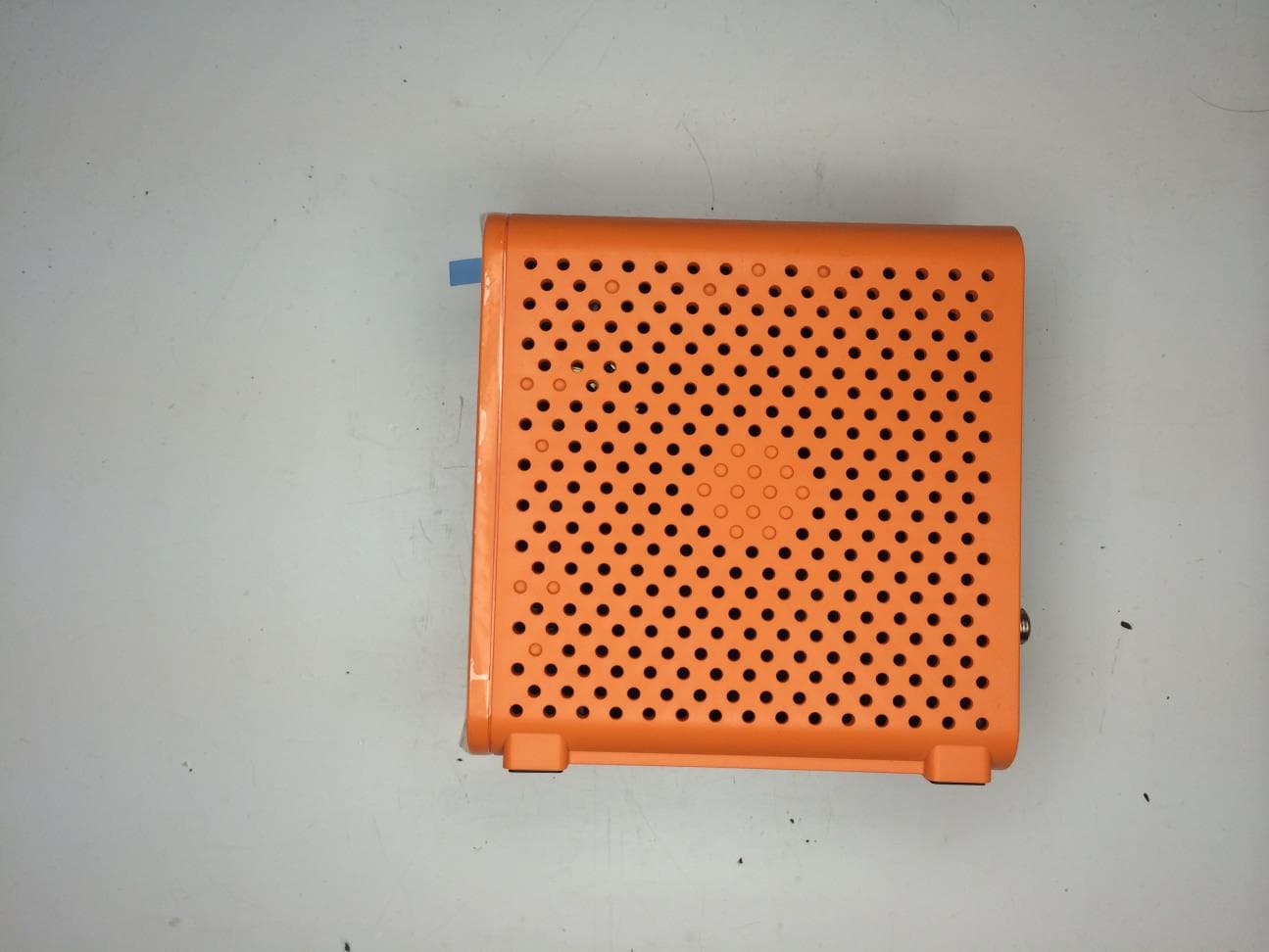 2-port DOCSIS 3.0 Gateway - FCC ID UIDSBG6400 - ARRIS (2)