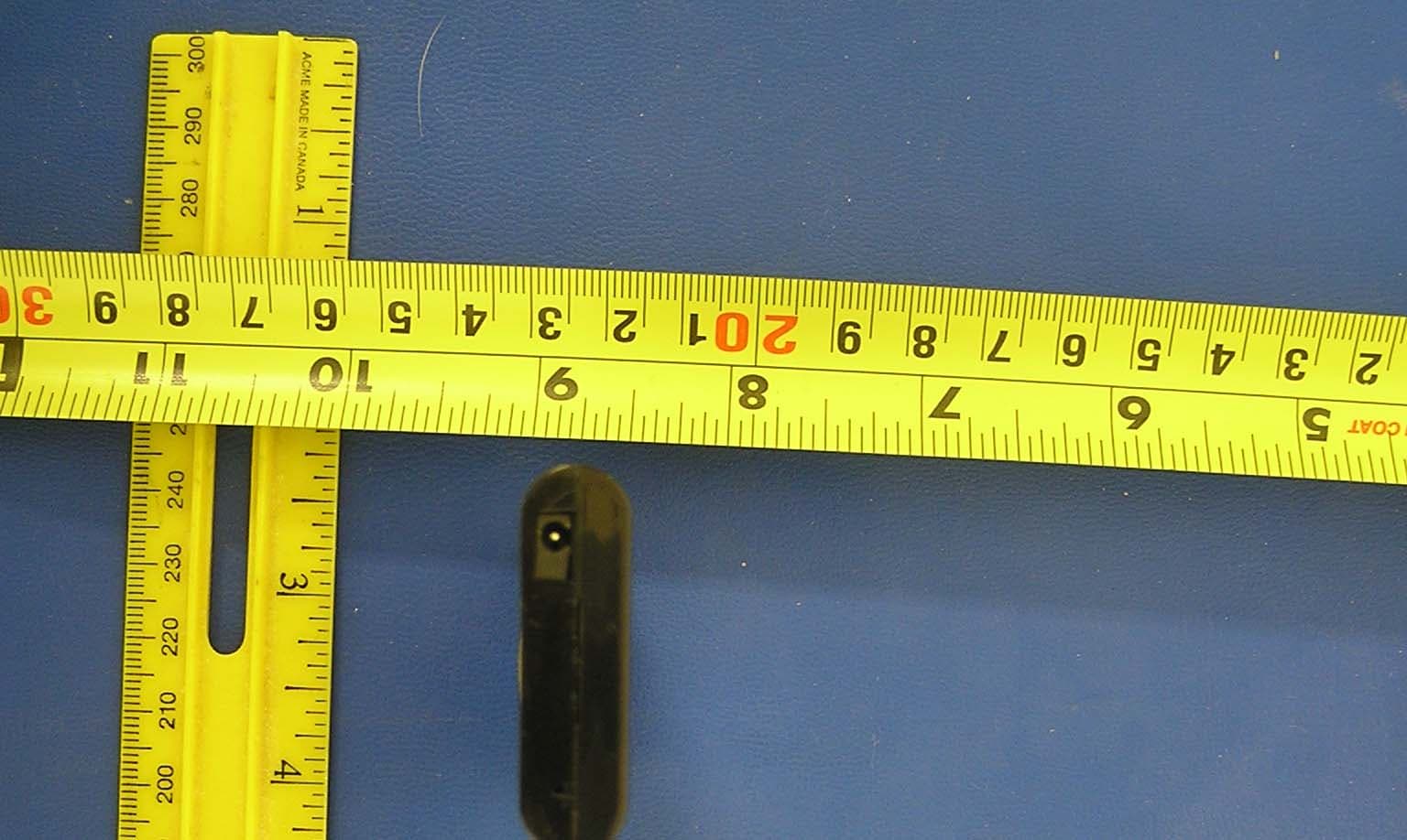 Remote Control For iPod - FCC ID UIX0702C - Netalog, Inc. d/b/a Digital Lifestyle Outfitters (4)
