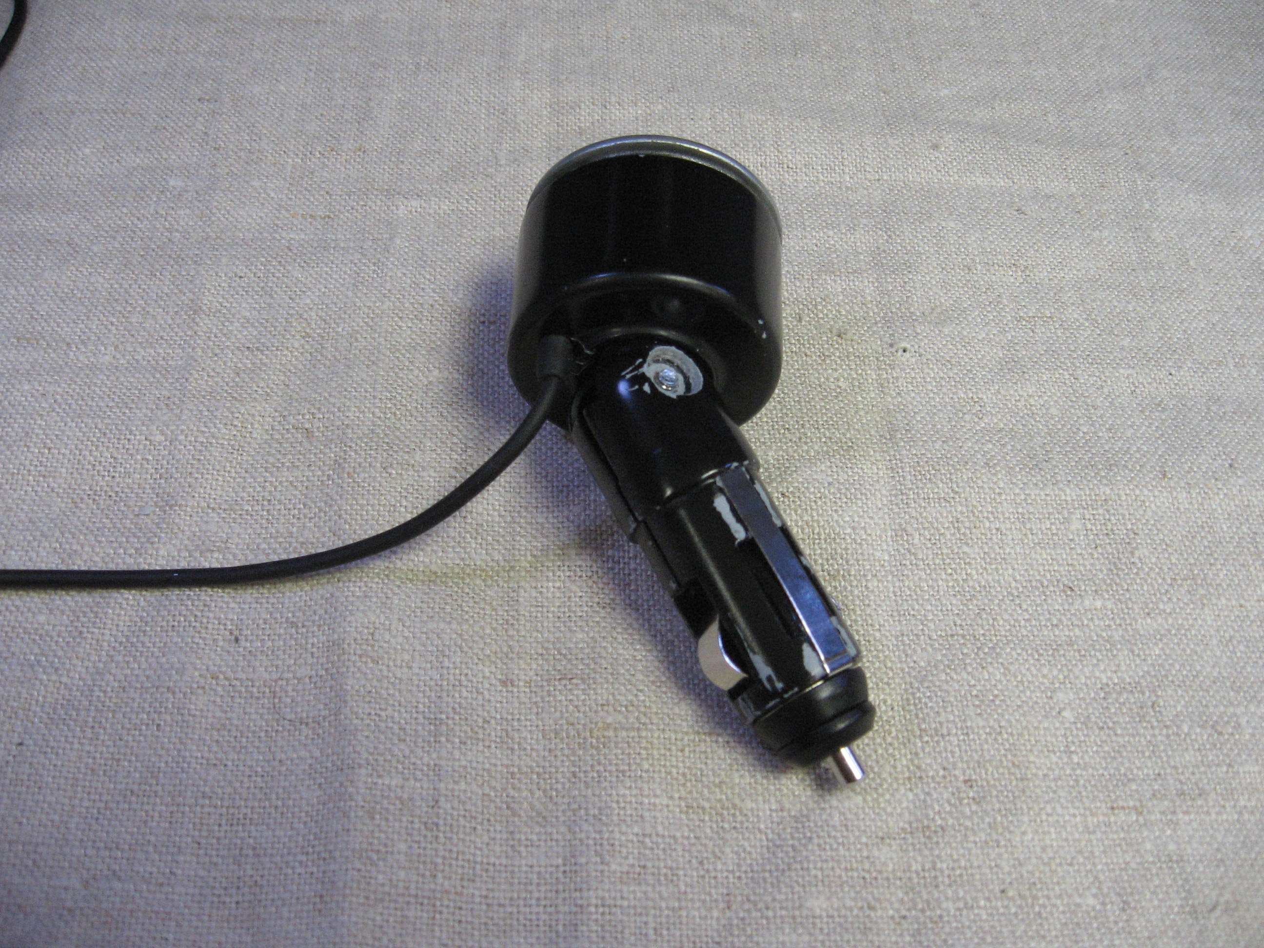 DLO TransDock Micro II FM Transmitter - FCC ID UIX0712E - Netalog, Inc. d/b/a Digital Lifestyle Outfitters