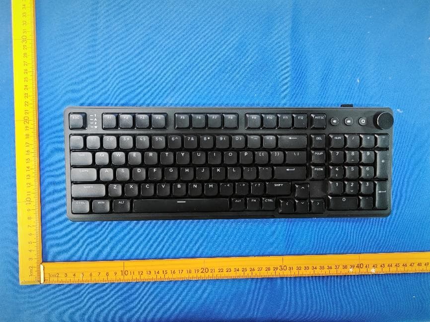 Low Profile Wireless Mechanical Keyboard - FCC ID UJ9IRK107R - I-Rocks Technology Co., Ltd.