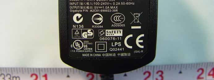 MOBILE PHONE WITH BT AND WLAN - FCC ID UJU9QSTEAL000 - GIGA-BYTE Communications Inc. (3)