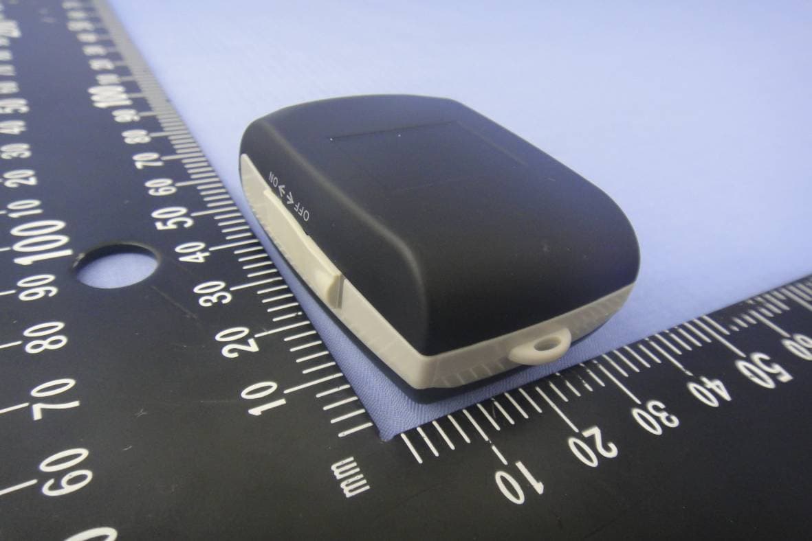 GPS Mini Tracker - FCC ID UNU-MT900-C-L-U-M - UniTraQ International Corp.