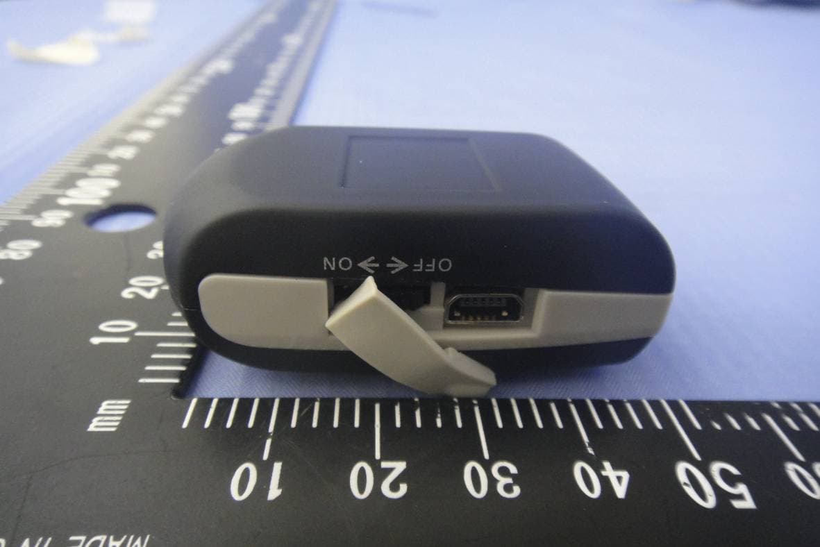 GPS Mini Tracker - FCC ID UNU-MT900-C-L-U-M - UniTraQ International Corp. (2)