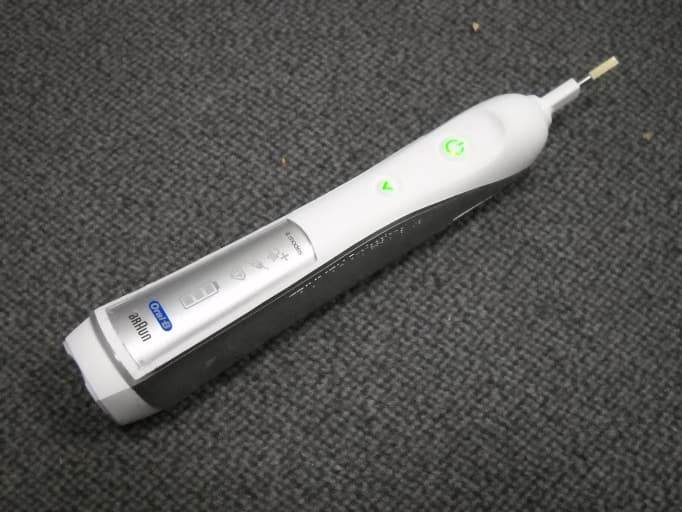 Electric Toothbrush with wireless display - FCC ID USQ3762 - Braun GmbH (4)