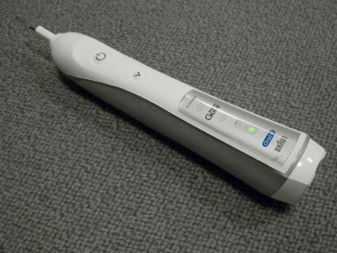 Electric Toothbrush with wireless display - FCC ID USQ3762 - Braun GmbH (2)