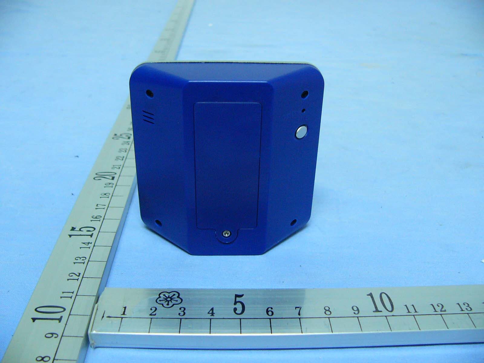 Indoor / Outdoor Thermometer Clock - FCC ID UTF-IOT01-FCC001 - Unicorn Manufacturing Ltd. (5)
