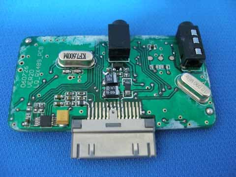 FM Transmitter with remote - FCC ID UTOMP1045 - ESI Cases and Accessories (1)