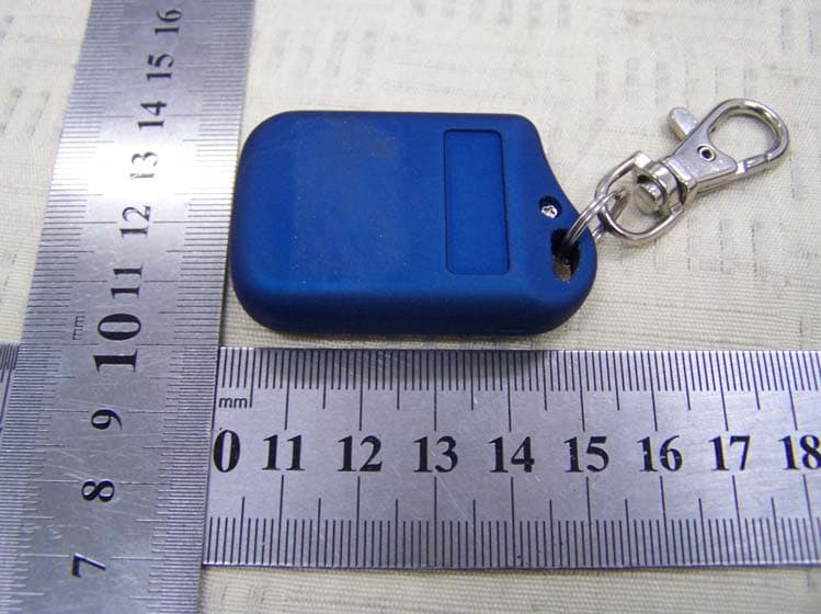 REMOTE LIGHT TRANSMITTER - FCC ID UTXWZLIGHT - Elgin Molded Plastic, Inc. (2)