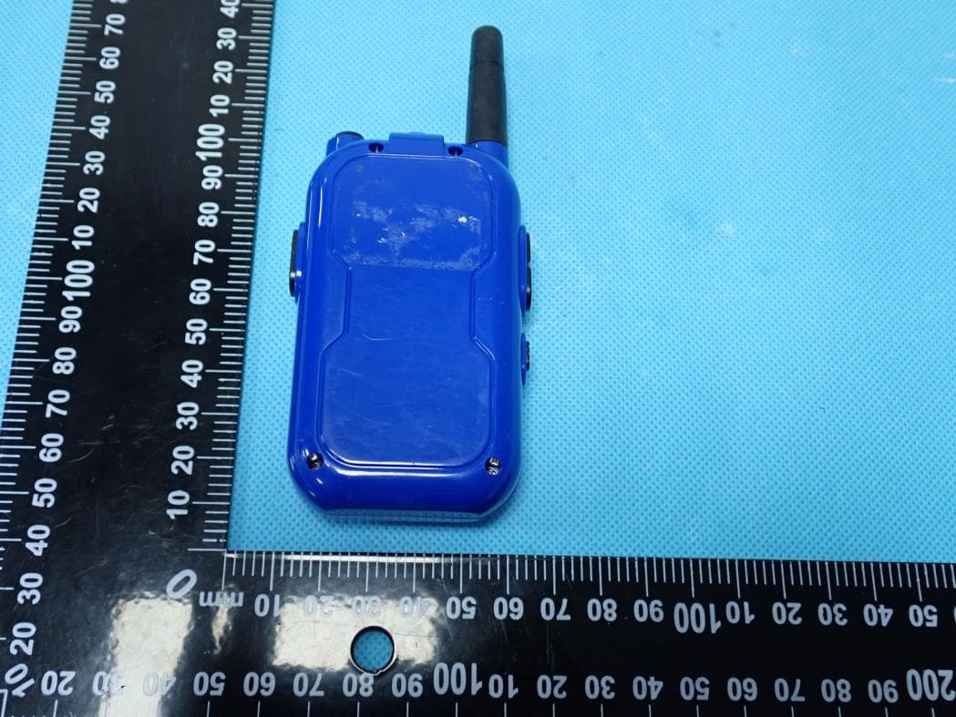 Rechargeable Video Walkie Talkie - FCC ID UU8-TWV10 - Lexibook America