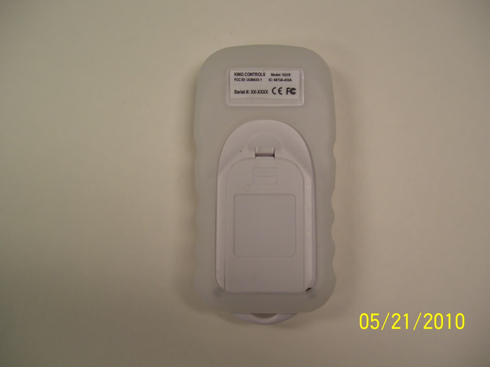 WIRELESS ANTENNA POSITIONING DEVICE REMOTE CONTROL - FCC ID UUM433RA - KING (2)
