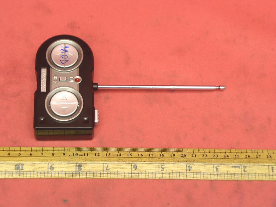 RC Car - FCC ID UV59530-TX49-HK - EB Excalibur, Inc. (2)