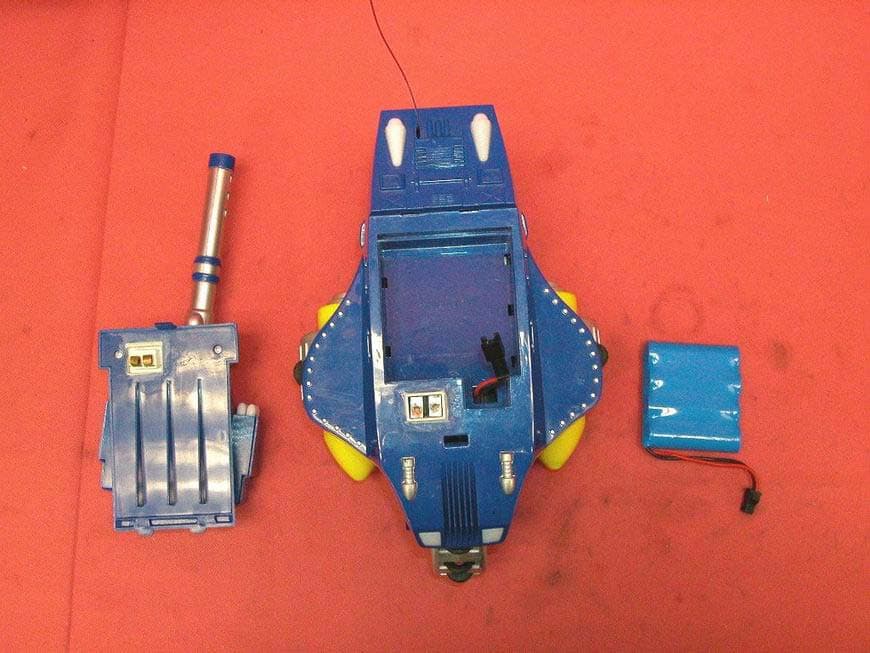 RC Tank - FCC ID UV5EI-STP85882R - EB Excalibur, Inc. (4)