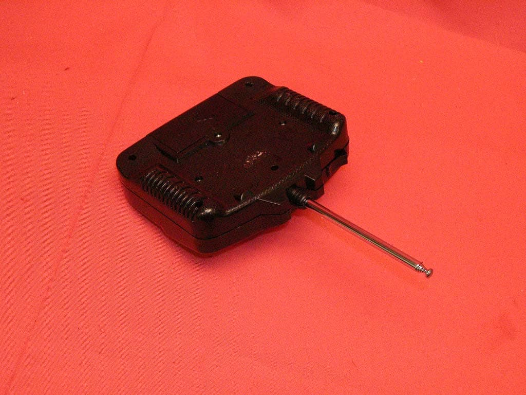 RC Car - FCC ID UV5EIYR09231B - EB Excalibur, Inc. (4)