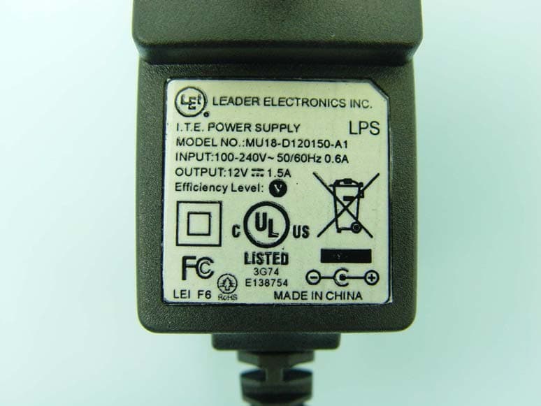 Compact Broadband Router - FCC ID UXX-CTR550 - Cradlepoint, Inc. (2)