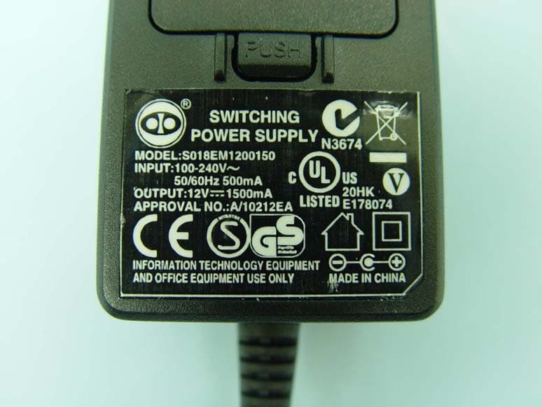 Compact Broadband Router - FCC ID UXX-CTR550 - Cradlepoint, Inc.