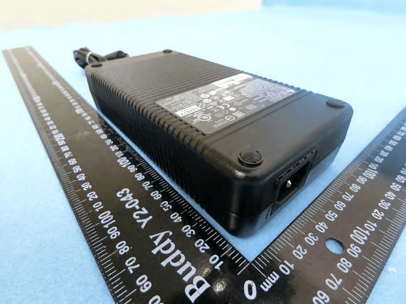 Advanced Edge Router with 4x4 dual-band AP - FCC ID UXX-S5A950A - Cradlepoint, Inc. (5)