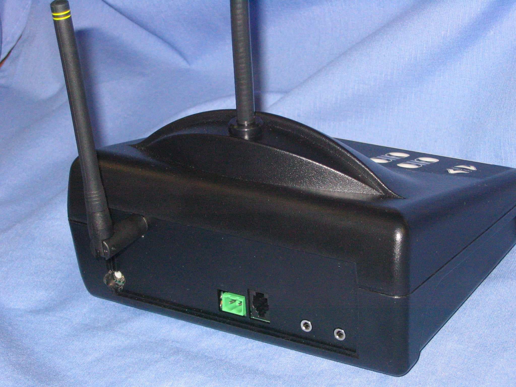 Wireless Console - FCC ID UY55030AIRTALK900 - Greyfield Industries, Inc.