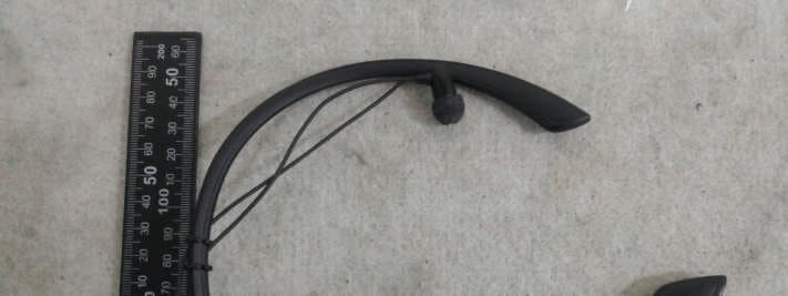 Stereo Bluetooth Headset - FCC ID UZCGBH-S500 - MobiFren Co., Ltd. (3)