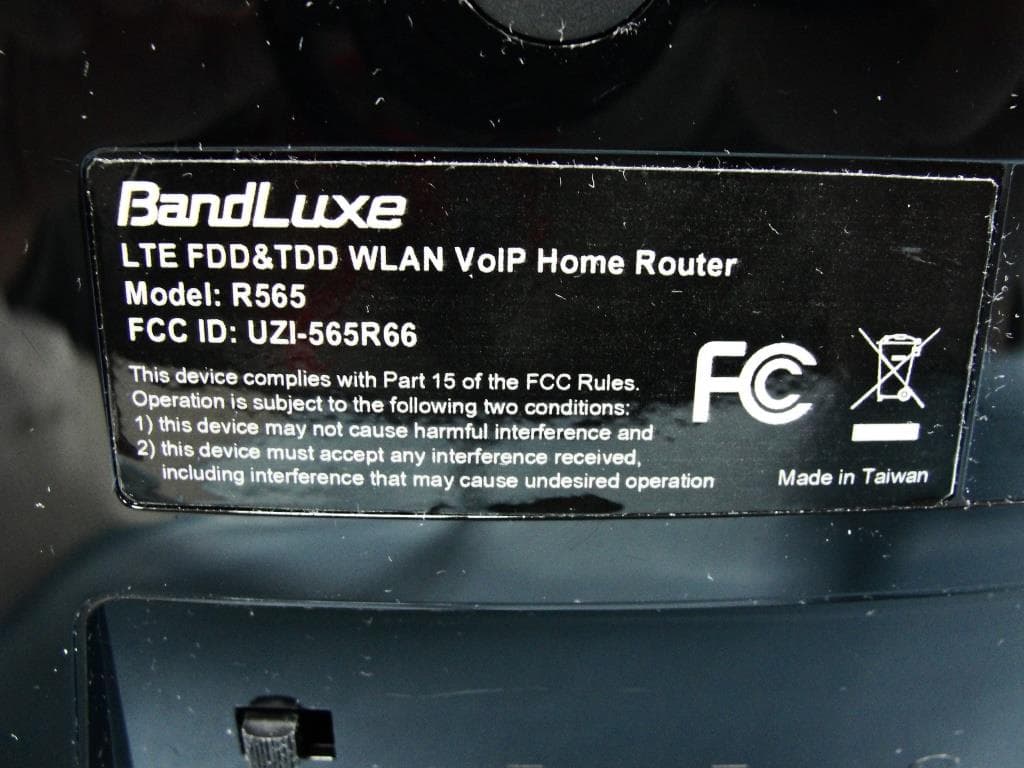 LTE FDD&TDD WLAN VoIP Home Router - FCC ID UZI-565R66 - BandRich Inc. (2)
