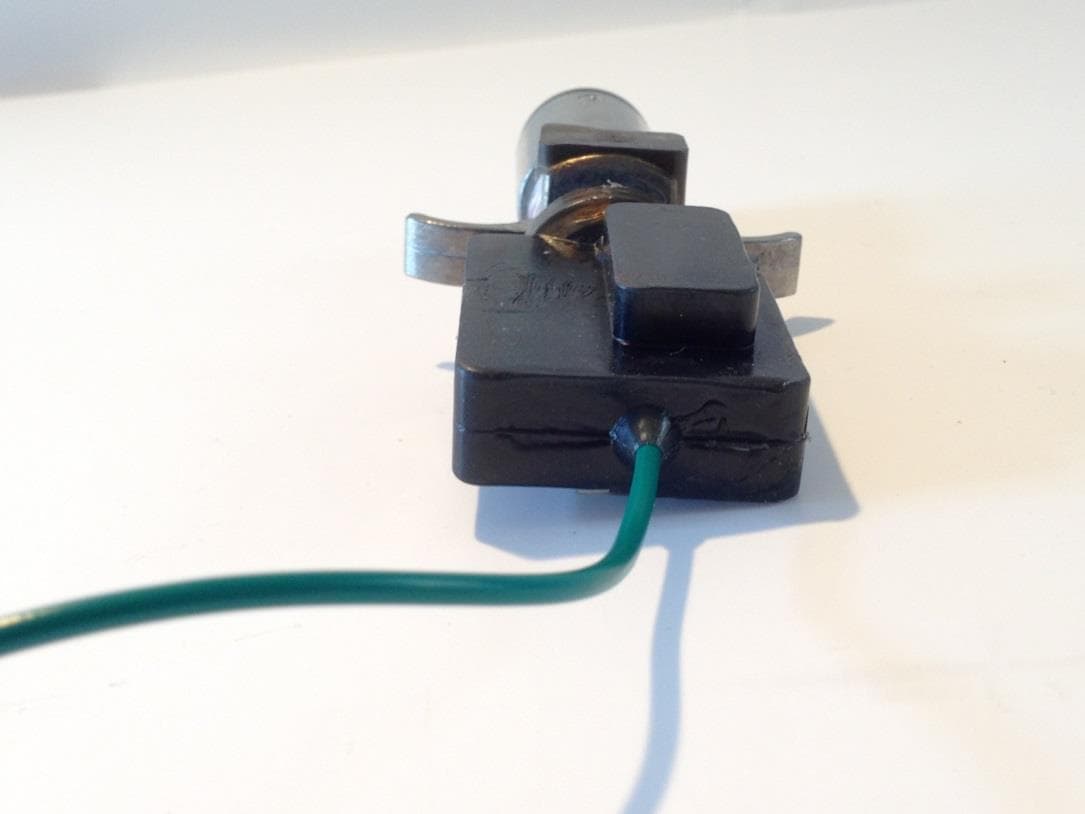 Vehicle signal light wireless transmitter - FCC ID UZVTM500 - TowMate (4)