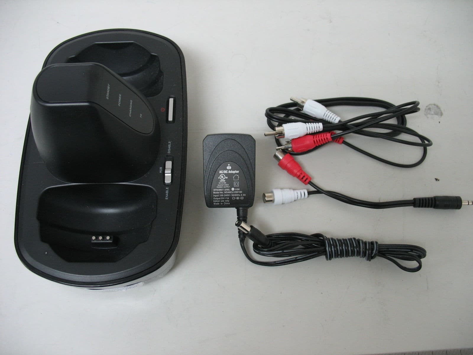 Rocketboost Wireless Stero Headphones - FCC ID UZZRBWHP01TX - Beautiful Enterprise Co., Ltd. (2)