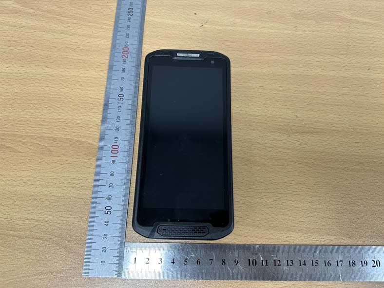 MOBILE COMPUTER - FCC ID V2X-PM84W - Point Mobile Co., LTD. (4)