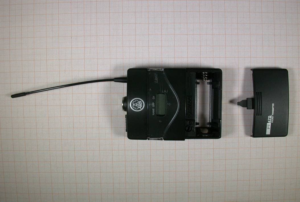 Wireless Microphone - FCC ID V3TCSCPTX - AKG Acoustics GmbH (2)