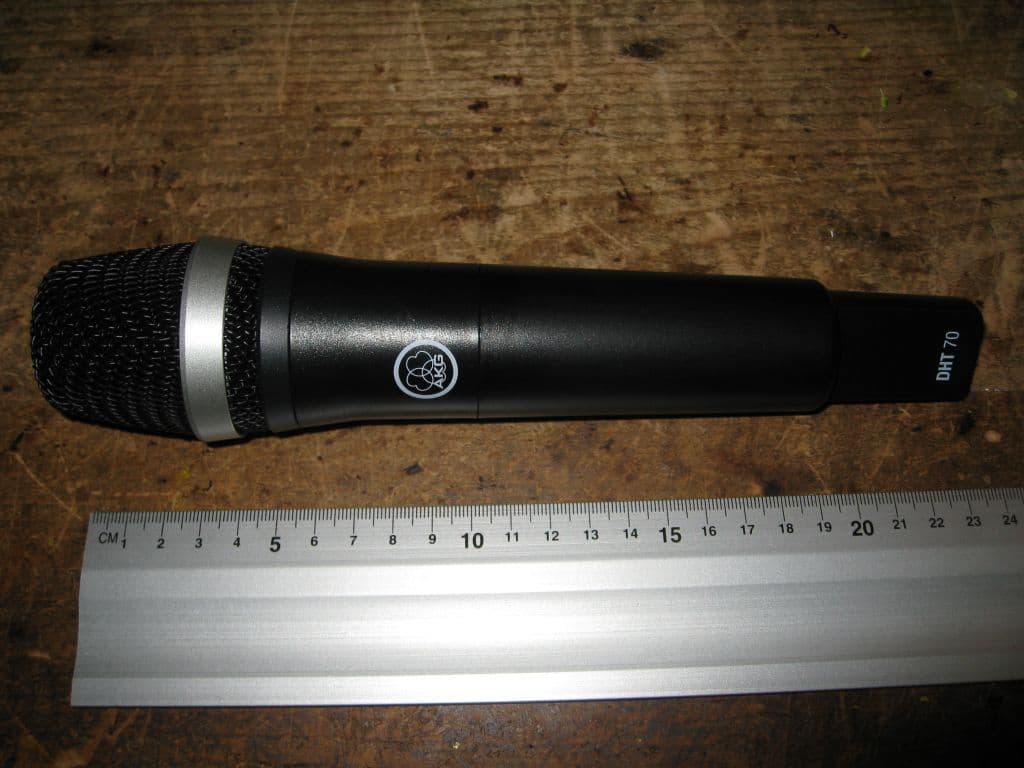 Digital Wireless Microphone Transmitter (DHT70) - FCC ID V3TDHT70 - AKG Acoustics GmbH